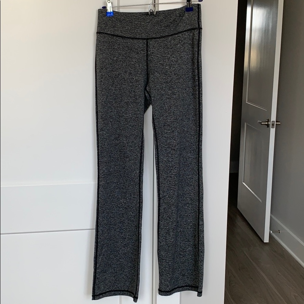 aerie gray flare out leggings